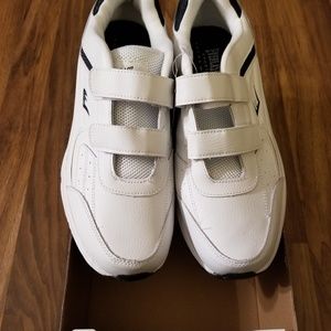 NWT...Mens size 13 4E velcro gym shoes